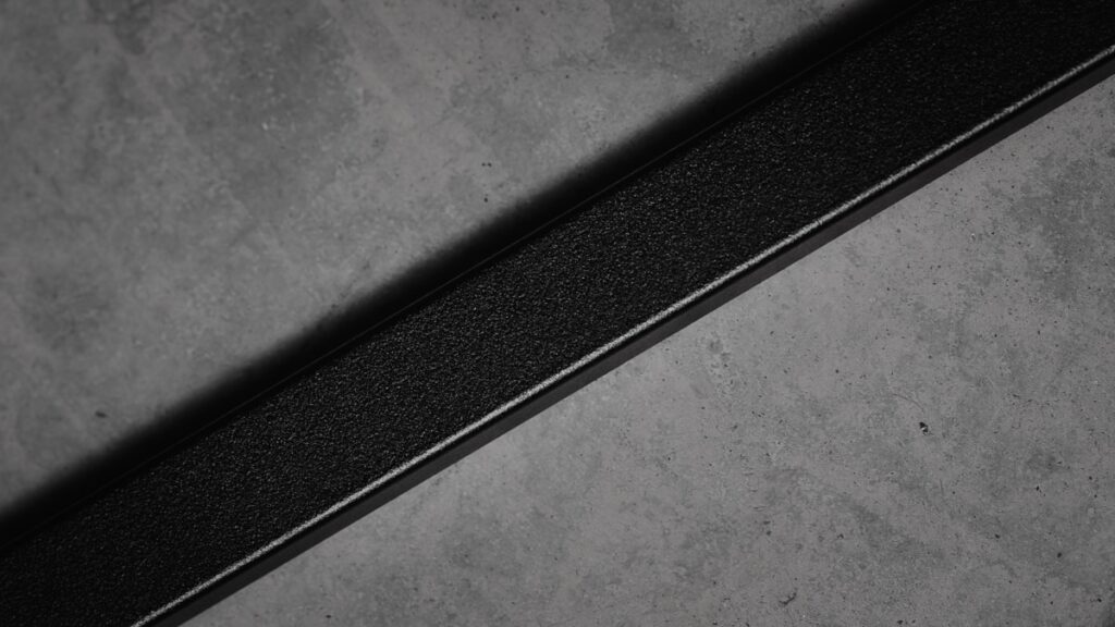 "Smidesräcke" i aluminium - detalj